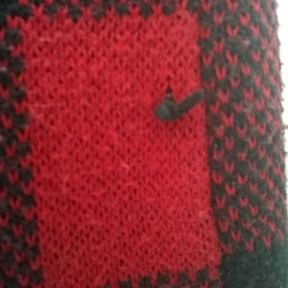 CHAPS Ralph Lauren Buffalo Check Plaid Red Black Asymmetrical Full Zip Vest Sz M - Picture 7 of 13